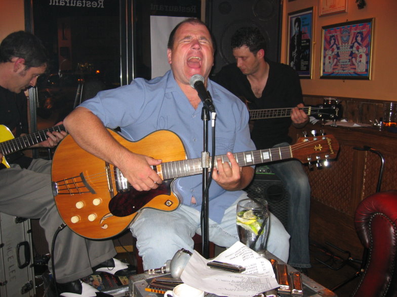 Gary Primich with Vince and Al at The Blues Bar and Grill October 2006